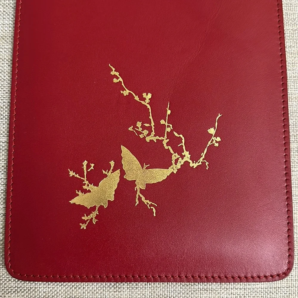 🦋 Beautiful red genuine leather butterfly tablet cover from Spain!
